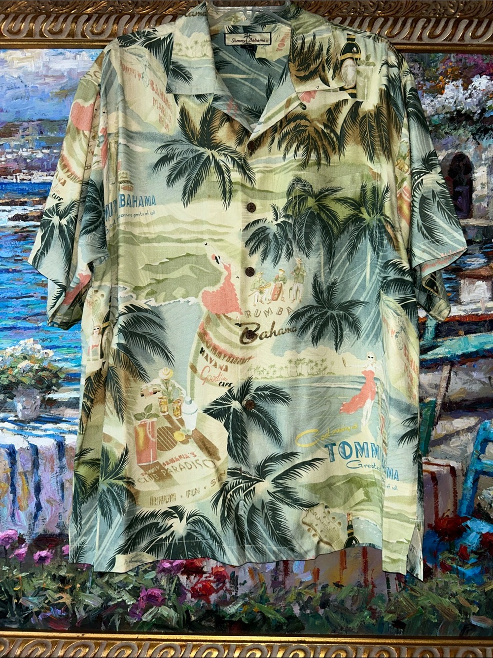Tommy Bahama 100% silk Green and Cream Palm-Print Hawaiian button up shirt